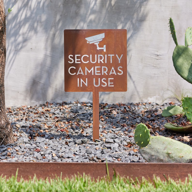 Tablica ostrzegawcza z kamerą  – Home Yard Security Cameras recenzja i cena